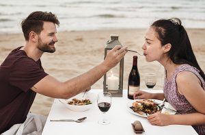 Cum sa mentii romantismul intr-o relatie